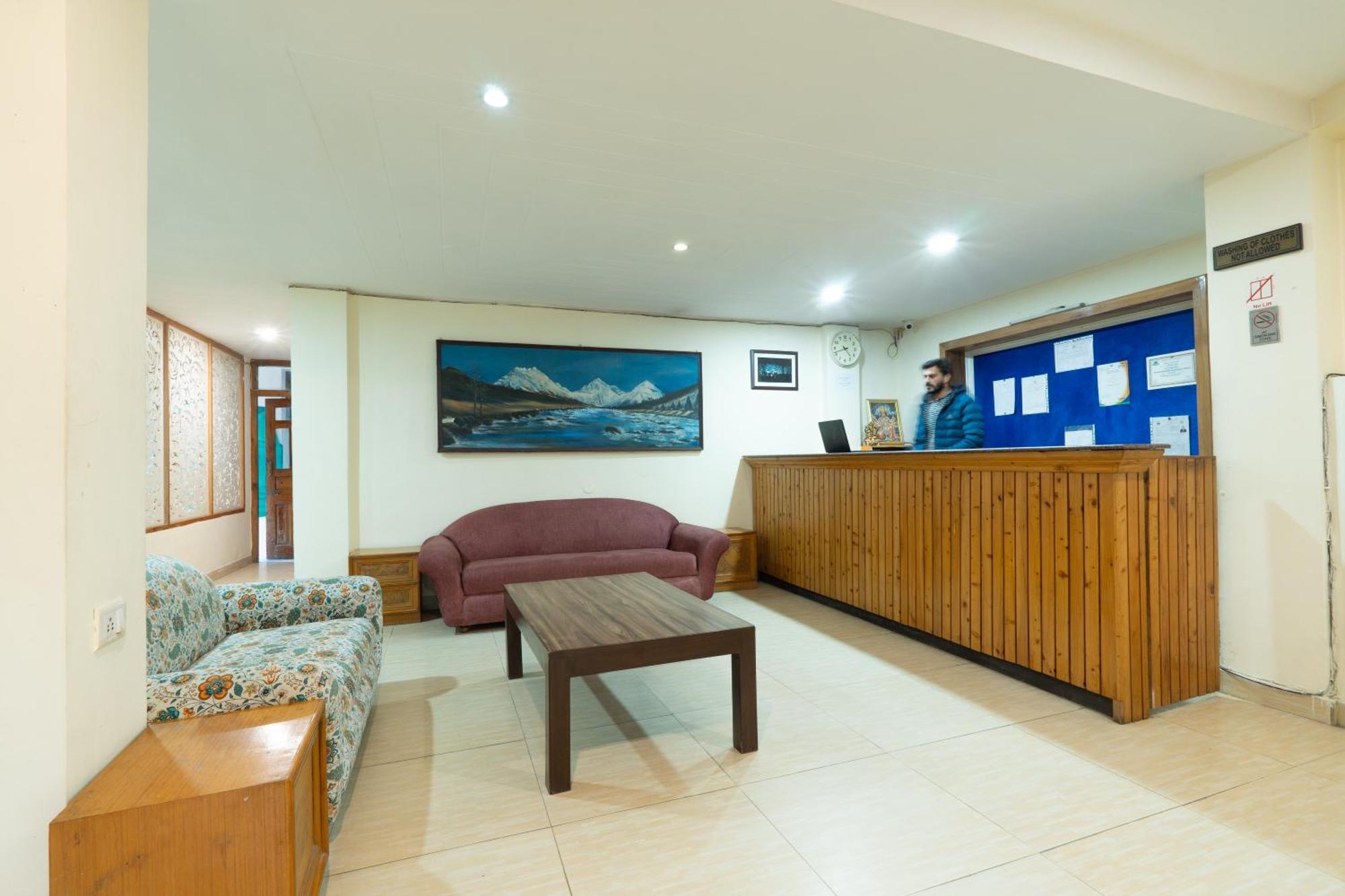 Hotel Rising Star Near To Mall Road #Budgetfriendly #Bigrooms #Garden #Bonfire #Parking #Forestview #Mountainview Manali  Exterior photo