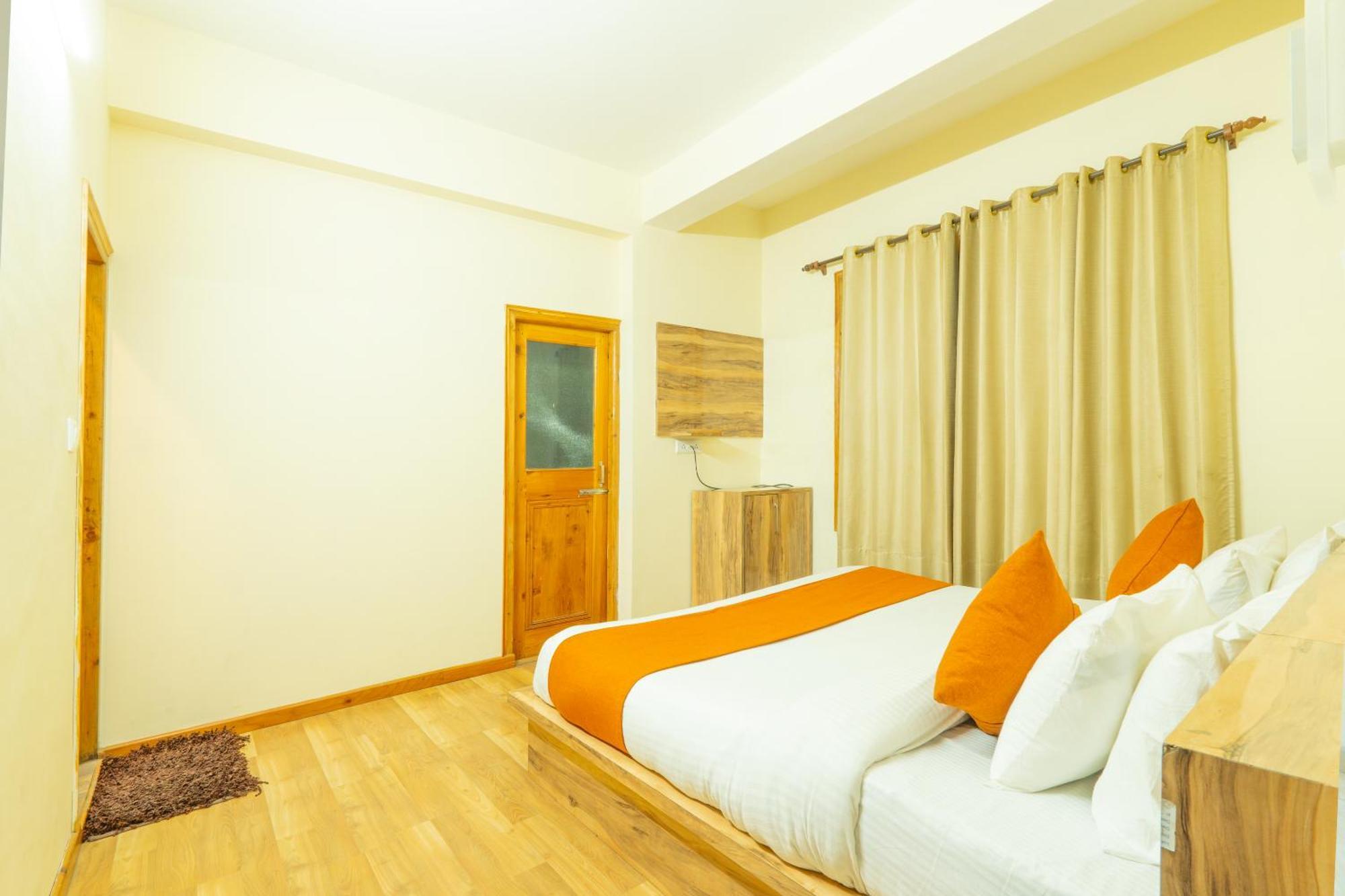Hotel Rising Star Near To Mall Road #Budgetfriendly #Bigrooms #Garden #Bonfire #Parking #Forestview #Mountainview Manali  Exterior photo
