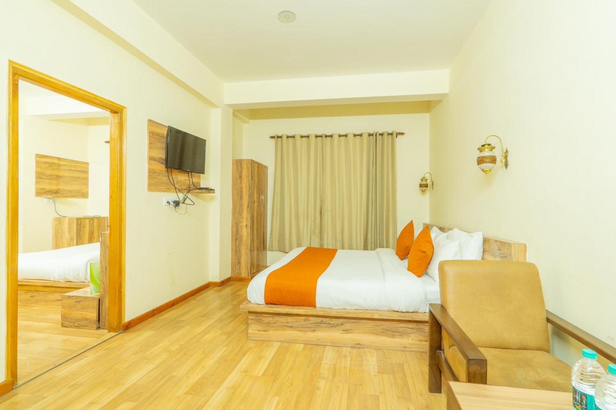 Hotel Rising Star Near To Mall Road #Budgetfriendly #Bigrooms #Garden #Bonfire #Parking #Forestview #Mountainview Manali  Exterior photo
