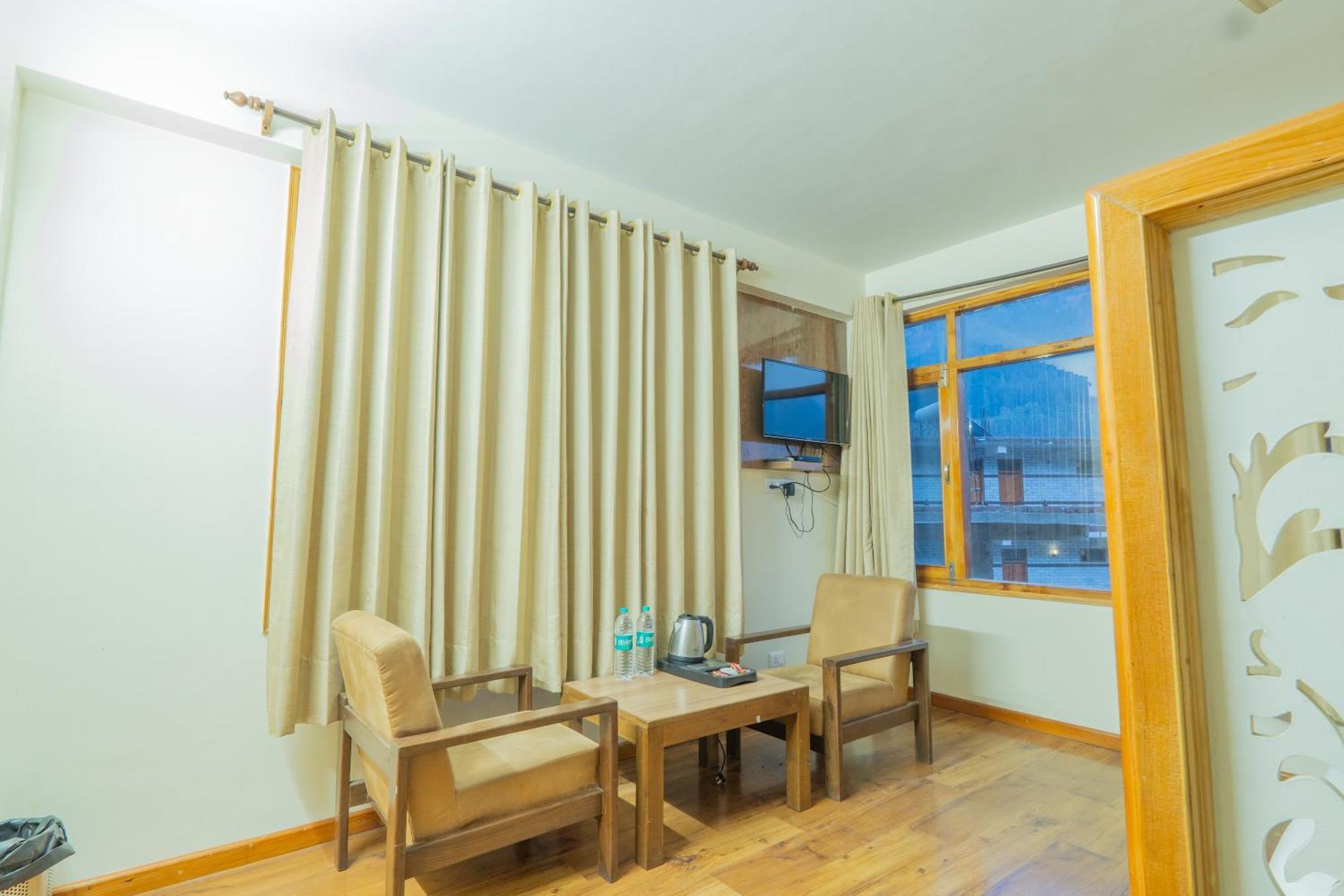 Hotel Rising Star Near To Mall Road #Budgetfriendly #Bigrooms #Garden #Bonfire #Parking #Forestview #Mountainview Manali  Exterior photo