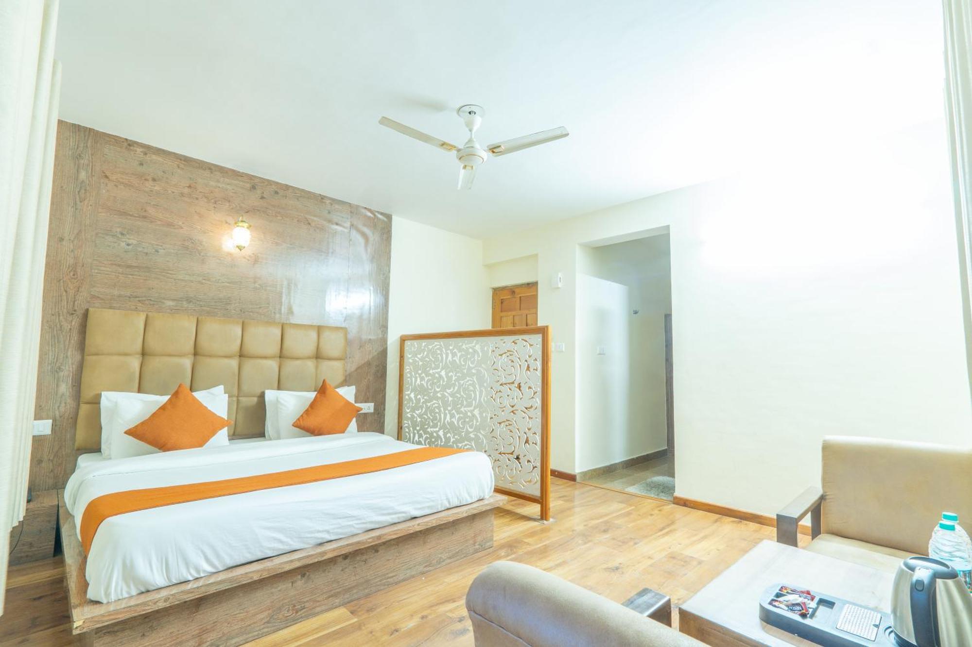 Hotel Rising Star Near To Mall Road #Budgetfriendly #Bigrooms #Garden #Bonfire #Parking #Forestview #Mountainview Manali  Exterior photo